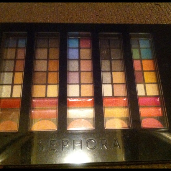Sephora 100+ Palette