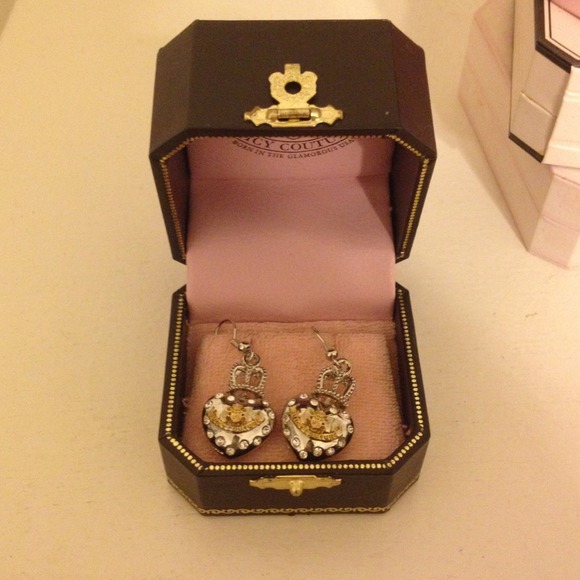 ❌Reserved for mychata❌Adorable juicy earrings!