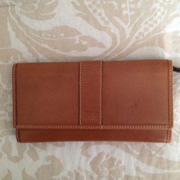 REDUCED!! Coach Checkbook Wallet
