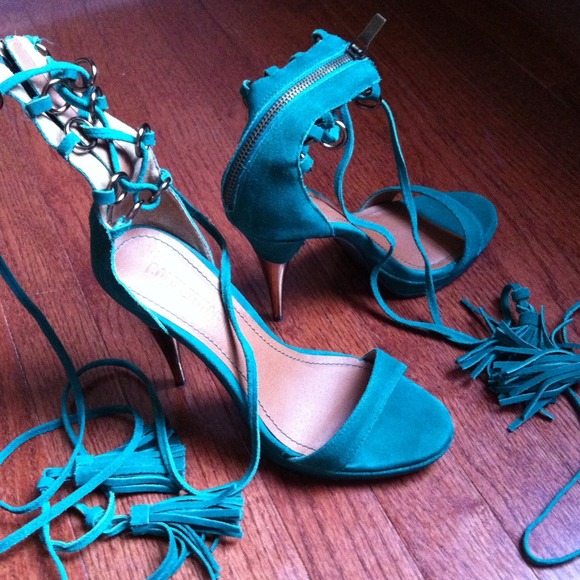 ✋Sold✋Colin Stuart green suede sandals