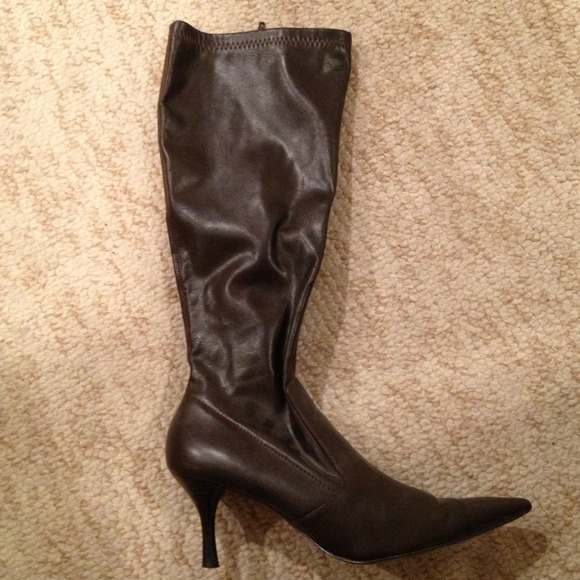 **BUNDLED** BP shoes