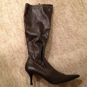 **BUNDLED** BP shoes