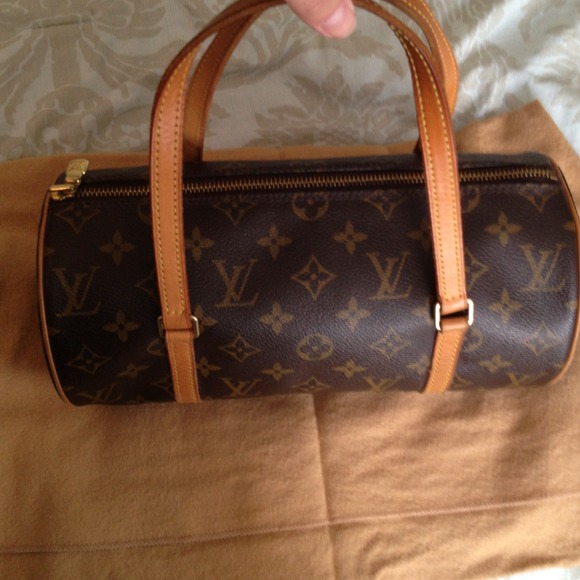 Louis Vuitton Papillon - Picture 2 of 4