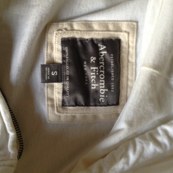Men's white abercrombie hoodie - Picture 3 of 3