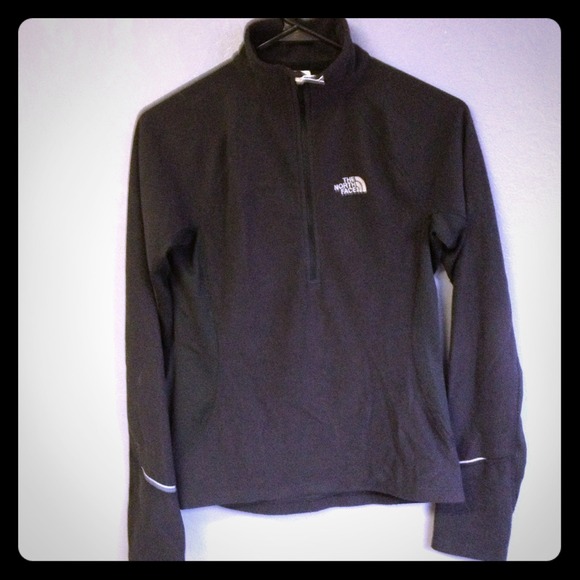 🚫🚫reserved🎀ON SALE FOR $20🎀North Face Fleece