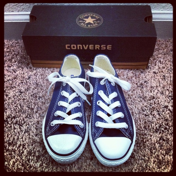 SOLD!!! Boys Converse Shoes - Picture 1 of 4