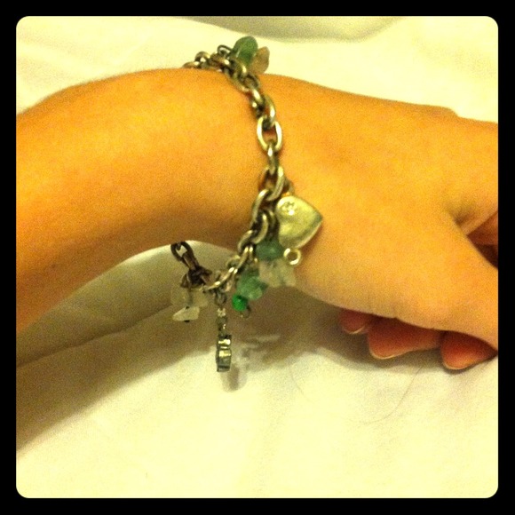 Charm bracelet. - Picture 1 of 2