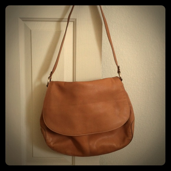 Reduced! Liz Claiborne NYC leather saddle bag