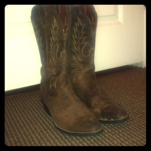 Ariat cowboy boots