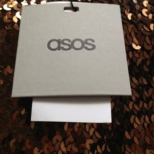 ASOS Skirts - Brand new w/tags bronze sequin bodycon skirt! ASOS Skirts - Brand new w/tags bronze sequin bodycon skirt!
