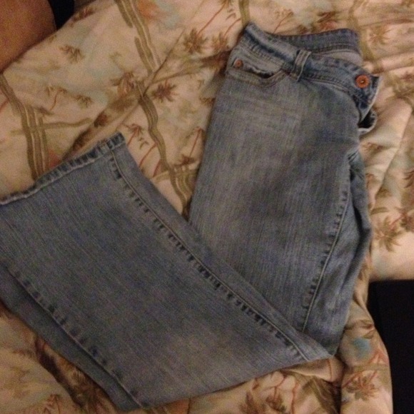 American eagle size 8 jeans.