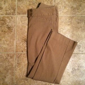 🔴SOLD🔴Camel drew fit by The Limited pants