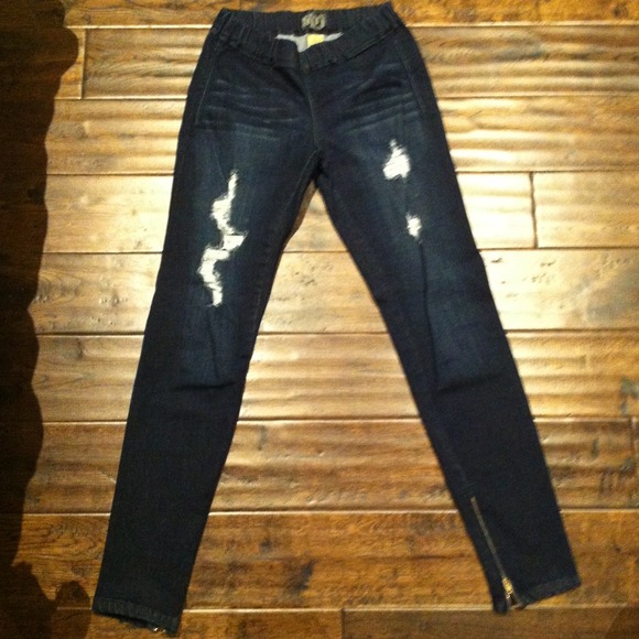 🎈SOLD🎈 - Picture 1 of 4