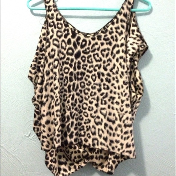 Super cute top!