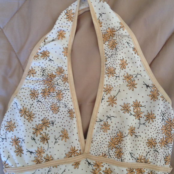 Halter top - Picture 2 of 2
