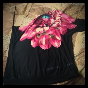 3X One shoulder floral top