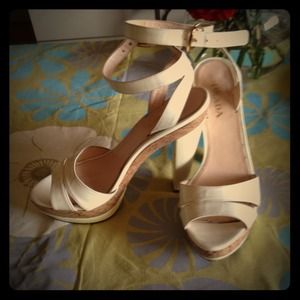 RESERVED for @shirlz335 Vintage PRADA super high