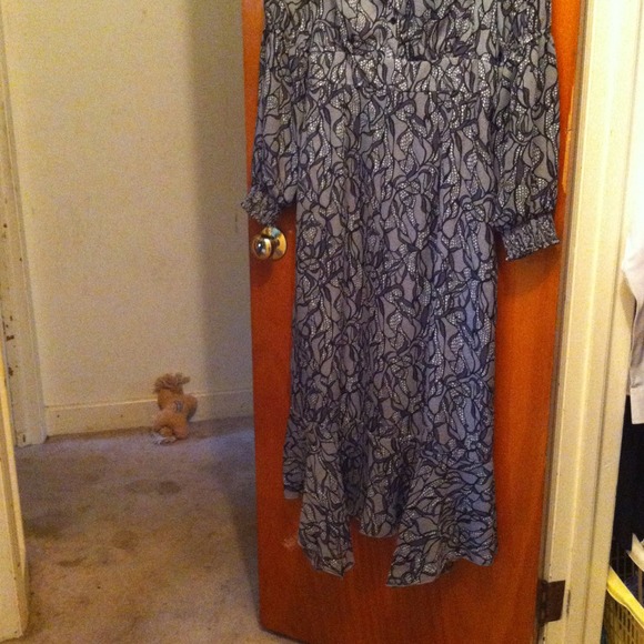 Dress - Picture 2 of 3