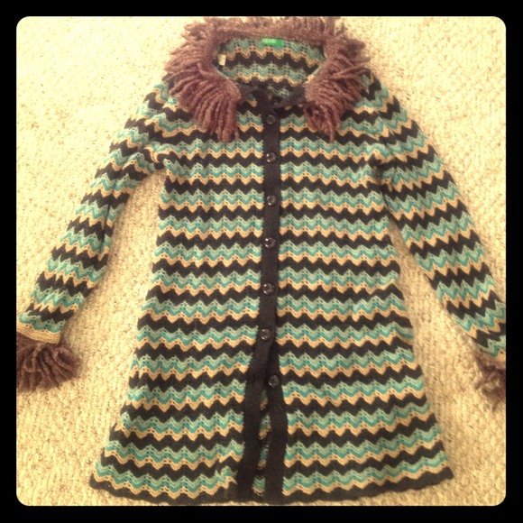 Benetton afghan knit sweater dress w/fringe trim.