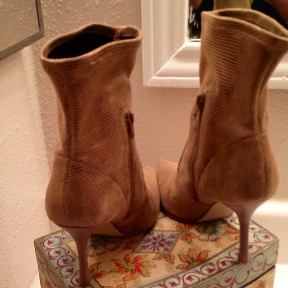 GUESS Golden Bling Fabric Booties Wm Sz 6 - Picture 4 of 4