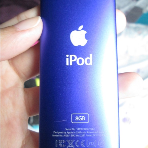 Purple iPod Nano 4th generation 8 GB