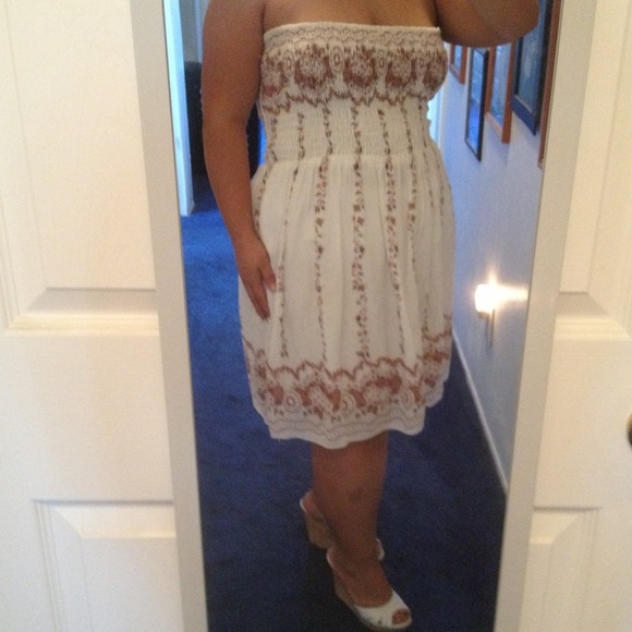 1x White with brown Tube top Dress