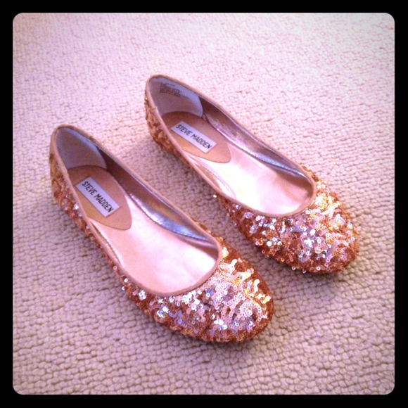 :) Sparkly Steve Madden flats! Size 7M