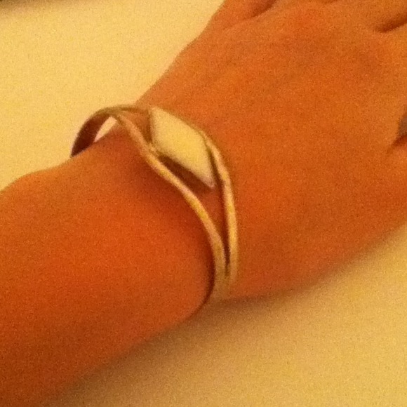 A bracelet