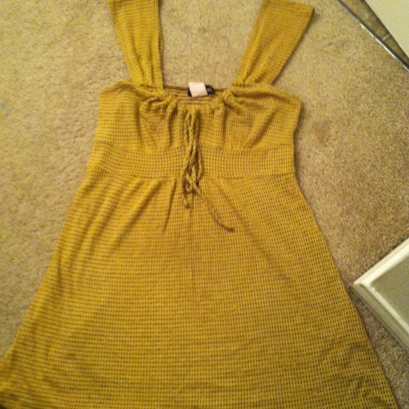 Yellow top