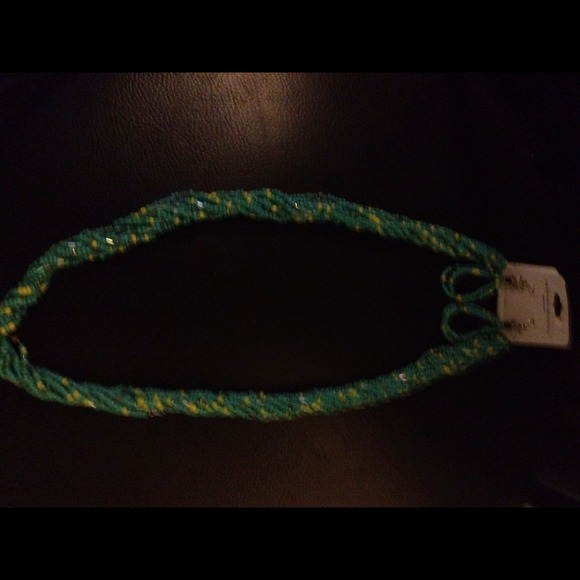 Green And Yellow Earring And Necklace Set - Picture 2 of 2