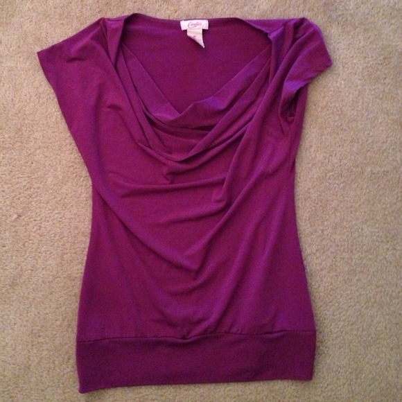 🔴Taken🔴Purple scoop neck shirt