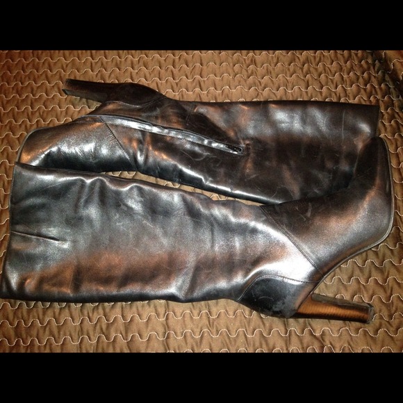 Riding boots