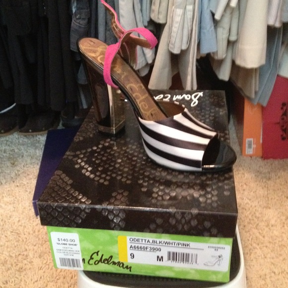 BNIB Sam Edelman Odetta shoes. Size 9
