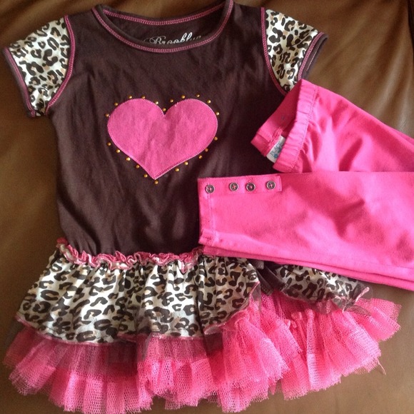 Sold 🎁🎁🎁2pc pink &brown set ..