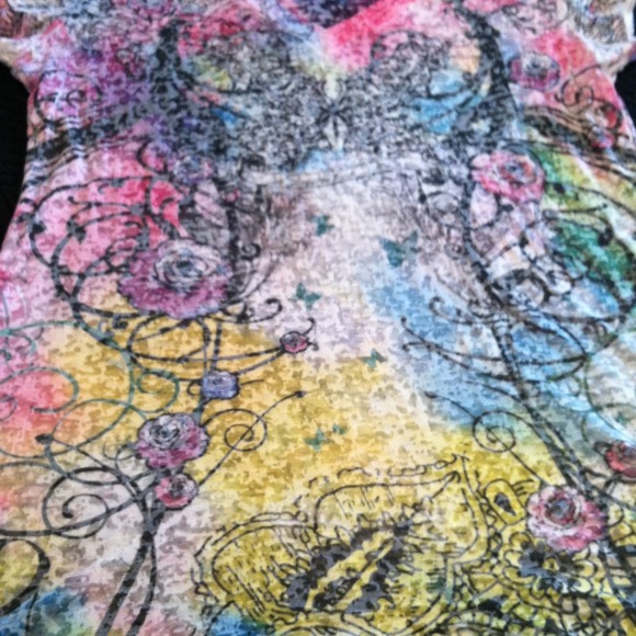 Graphic burn out v-neck tee - Picture 3 of 3