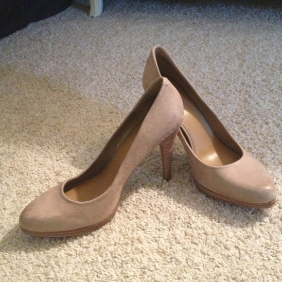 Nine West pump size 8.