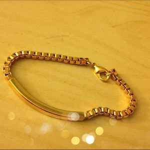 Barred Gold Venetian Box Link Tennis Bracelet