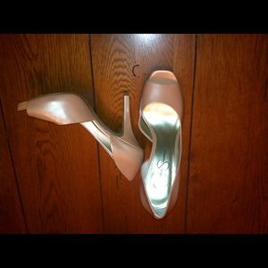 Jessica Simpson heels