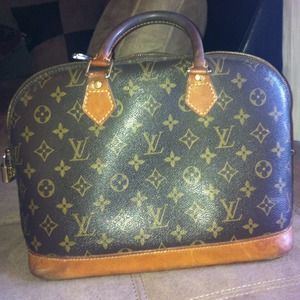 💢SOLD to NONPOSH💢Authentic LV Alma