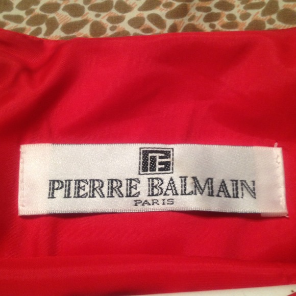 Red Pierre Balmain suit - Picture 2 of 4