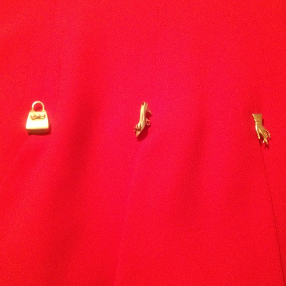 Red Pierre Balmain suit - Picture 3 of 4