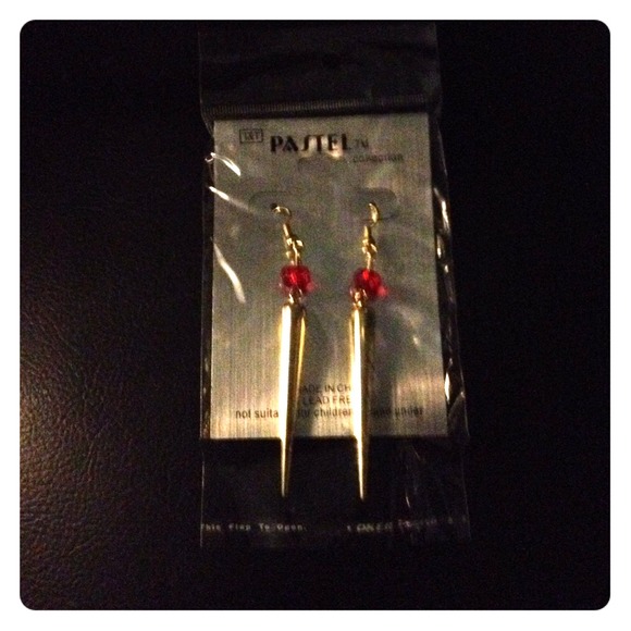 Gold Spike Earrings - Picture 1 of 1