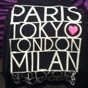 a forever 21 flowy tank shirt