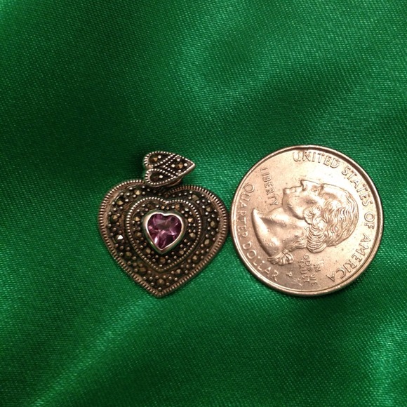 ✂REDUCED💜Amethyst and marcasite heart pendant - Picture 3 of 3