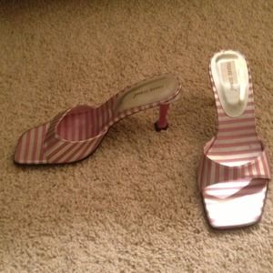 Pierre Dumas heels size 7 1/2