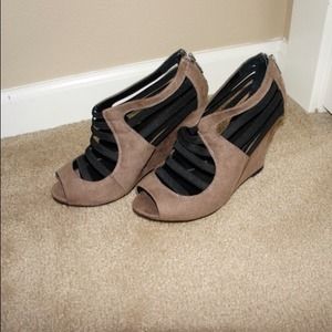 LIKE NEW ASOS Wedges