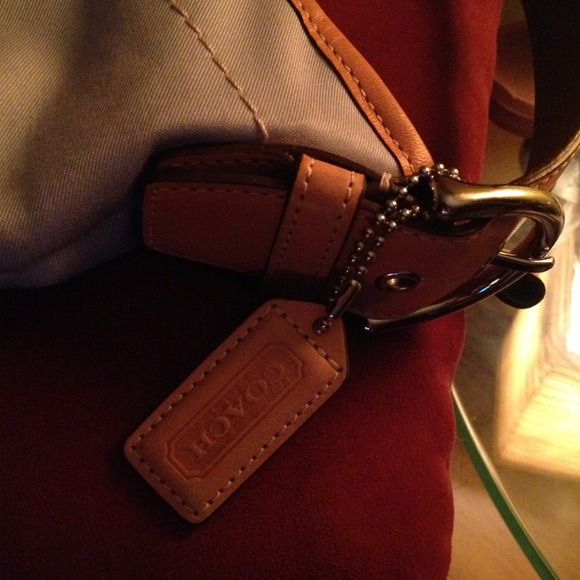 Authentic Coach bag - Picture 2 of 3