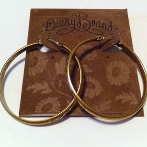 Lucky brand earrings.