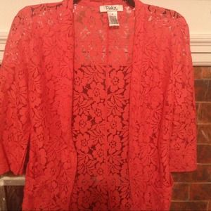 💥SOLD💥NWOT Coral lace like blazer