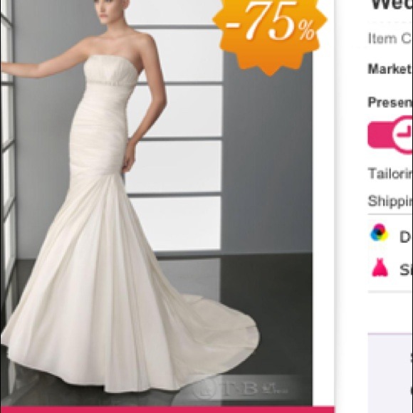 Beautiful never worn wedding gown